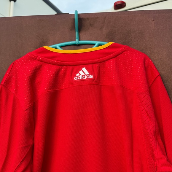 Adidas Men's Size 54 XL Calgary Flames Aeroready Red Home Jersey - Picture 11 of 12